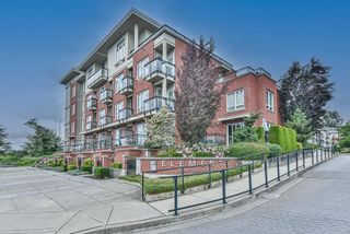 Photo 1: C425 20211 66 Avenue in Langley: Willoughby Heights Condo for sale in "Elements" : MLS®# R2705147