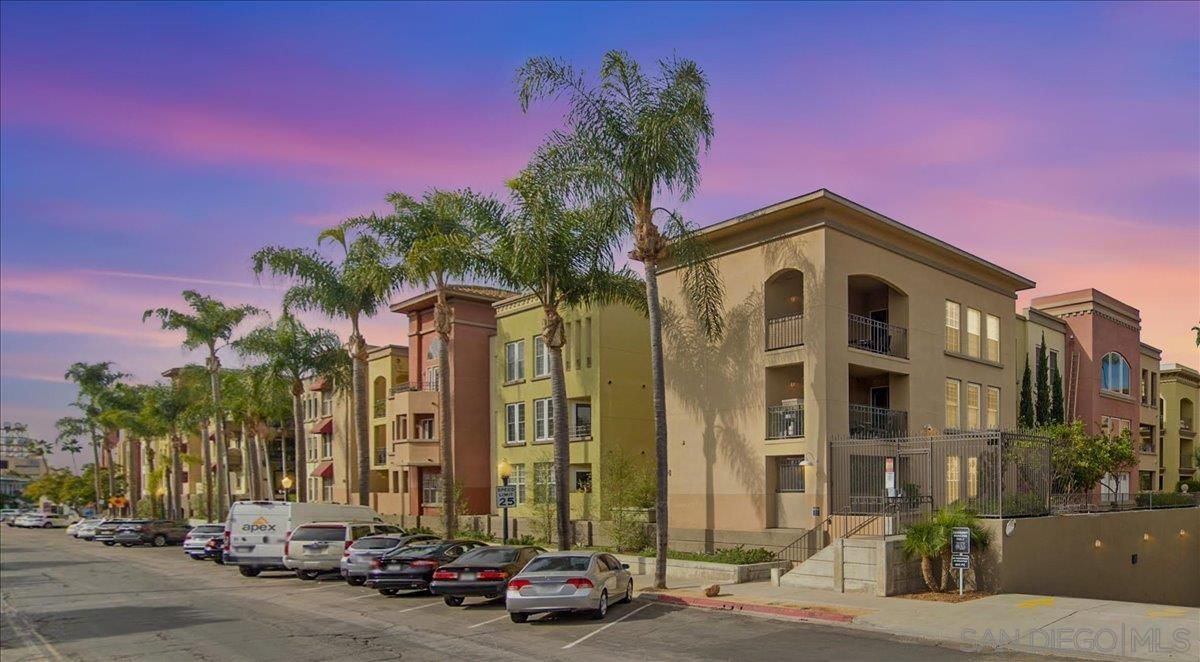 Main Photo: MISSION HILLS Condo for sale : 2 bedrooms : 1260 Cleveland Ave #B220 in San Diego