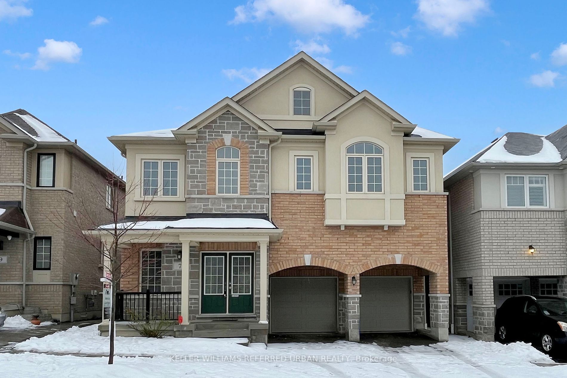 Main Photo: 7 Dewsnap Road in Ajax: Central East House (2-Storey) for lease : MLS®# E8023788