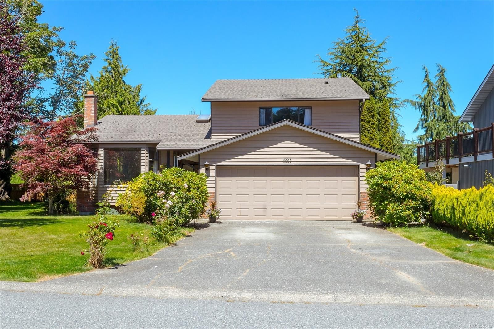 Main Photo: 2225 Cooperidge Dr in Central Saanich: CS Keating House for sale : MLS®# 909287