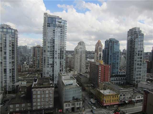 Main Photo: # 1807 1188 HOWE ST in Vancouver: Downtown VW Condo for sale in "1188 HOWE" (Vancouver West)  : MLS®# V937383
