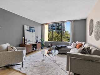 Photo 11: 204 1860 ROBSON Street in Vancouver: West End VW Condo for sale in "Stanley Park Place" (Vancouver West)  : MLS®# R2630355