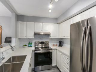 Photo 2: 5 2378 RINDALL AVENUE in Port Coquitlam: Central Pt Coquitlam Condo for sale : MLS®# R2263308