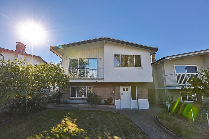 Main Photo: 3049 RENFREW Street in Vancouver: Renfrew Heights House for sale (Vancouver East)  : MLS®# R2211760