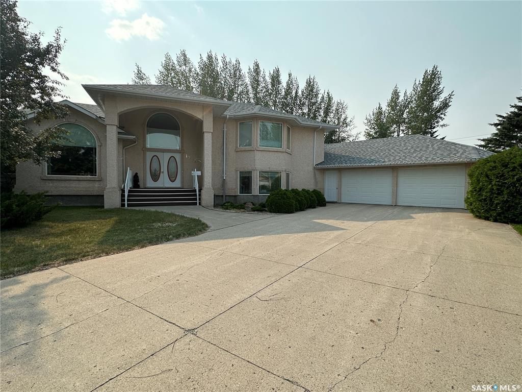 Main Photo: 1211 Bence Place in Humboldt: Residential for sale : MLS®# SK937809