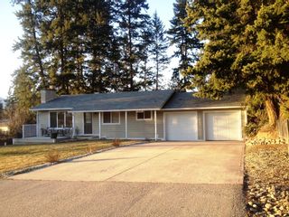 Photo 1: 2151 Northeast 20 Avenue in Salmon Arm: Across From Lakeview Meadows House for sale : MLS®# 10096294