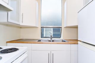 Photo 9: 202 1534 HARWOOD Street in Vancouver: West End VW Condo for sale in "ST. PIERRE" (Vancouver West)  : MLS®# R2505398