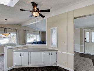 Photo 7: 120 13 Chief Robert Sam Lane in View Royal: VR Glentana Manufactured Home for sale : MLS®# 929125