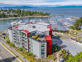 Photo 1: 202 3529 Dolphin Dr in Nanoose Bay: PQ Fairwinds Condo for sale (Parksville/Qualicum)  : MLS®# 964192