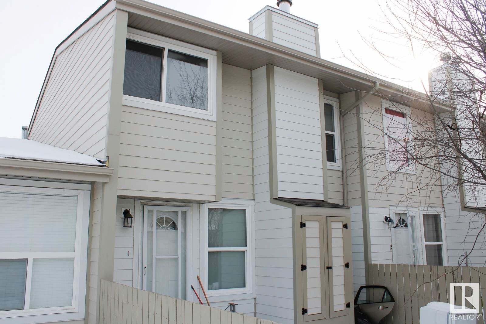 Main Photo: 1134 KNOTTWOOD Road E in Edmonton: Zone 29 Townhouse for sale : MLS®# E4292254