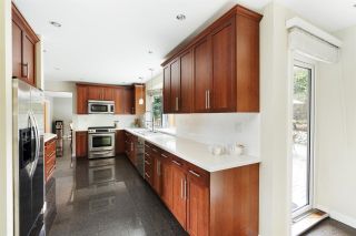 Photo 13: 651 BEACHVIEW Drive in North Vancouver: Dollarton House for sale : MLS®# R2747995