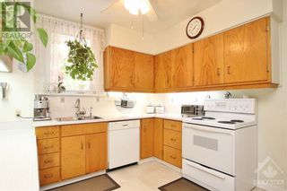 Photo 4: 30 FOSTER STREET in Ottawa: House for sale : MLS®# 1336501