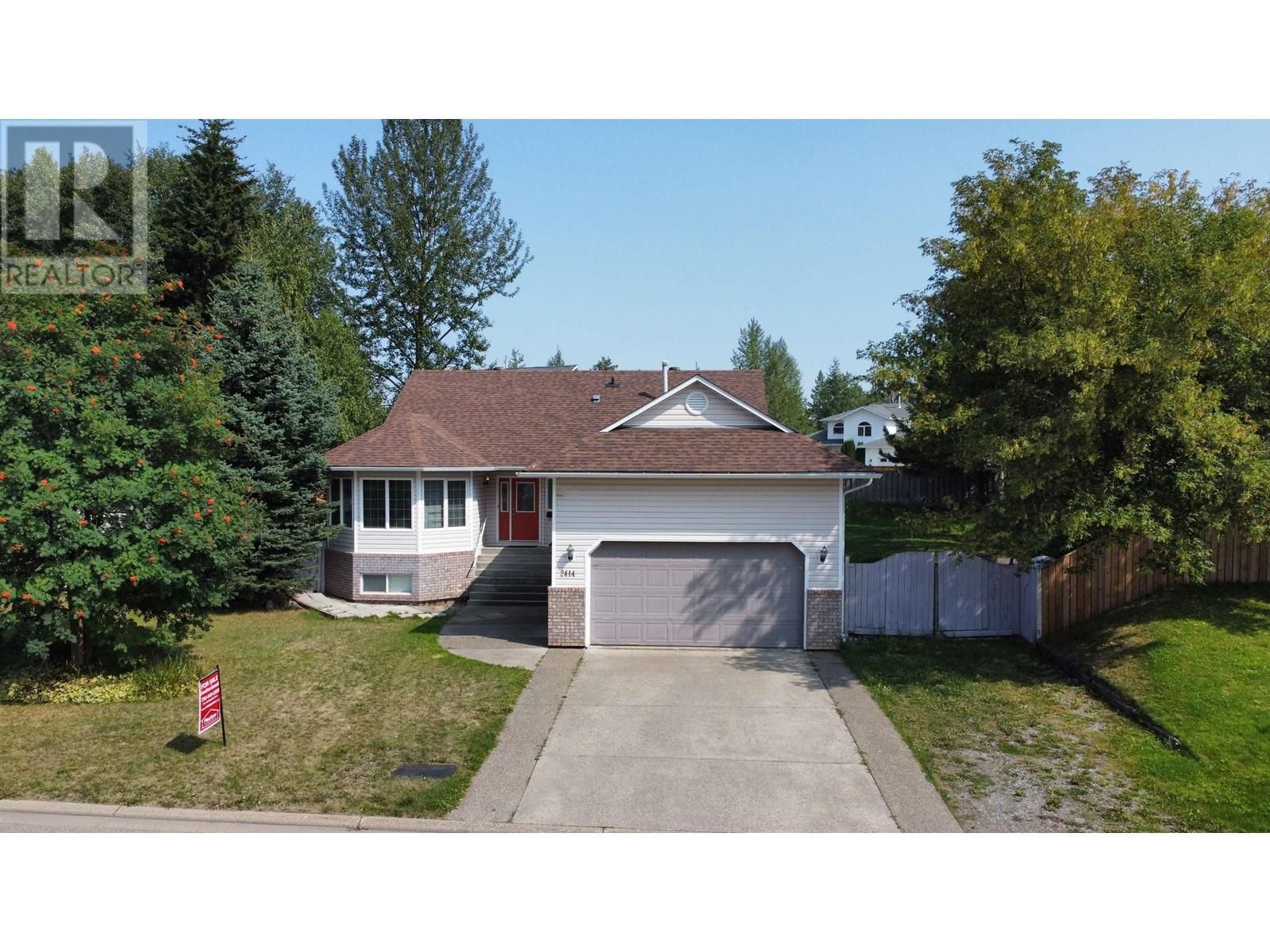 Main Photo: 2414 RIDGEVIEW DRIVE in Prince George: House for sale : MLS®# R2810351