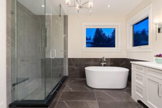 Photo 30: 405 SOUTHBOROUGH Drive in West Vancouver: British Properties House for sale : MLS®# R2849893