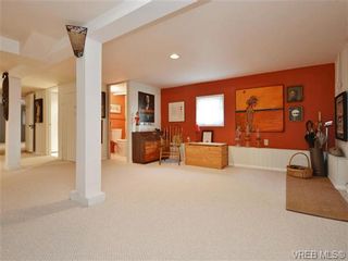 Photo 15: 345 LINDEN Ave in VICTORIA: Vi Fairfield West House for sale (Victoria)  : MLS®# 735323