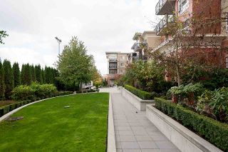 Photo 18: 103 2970 KING GEORGE Boulevard in Surrey: Elgin Chantrell Condo for sale in "WATERMARK" (South Surrey White Rock)  : MLS®# R2011734