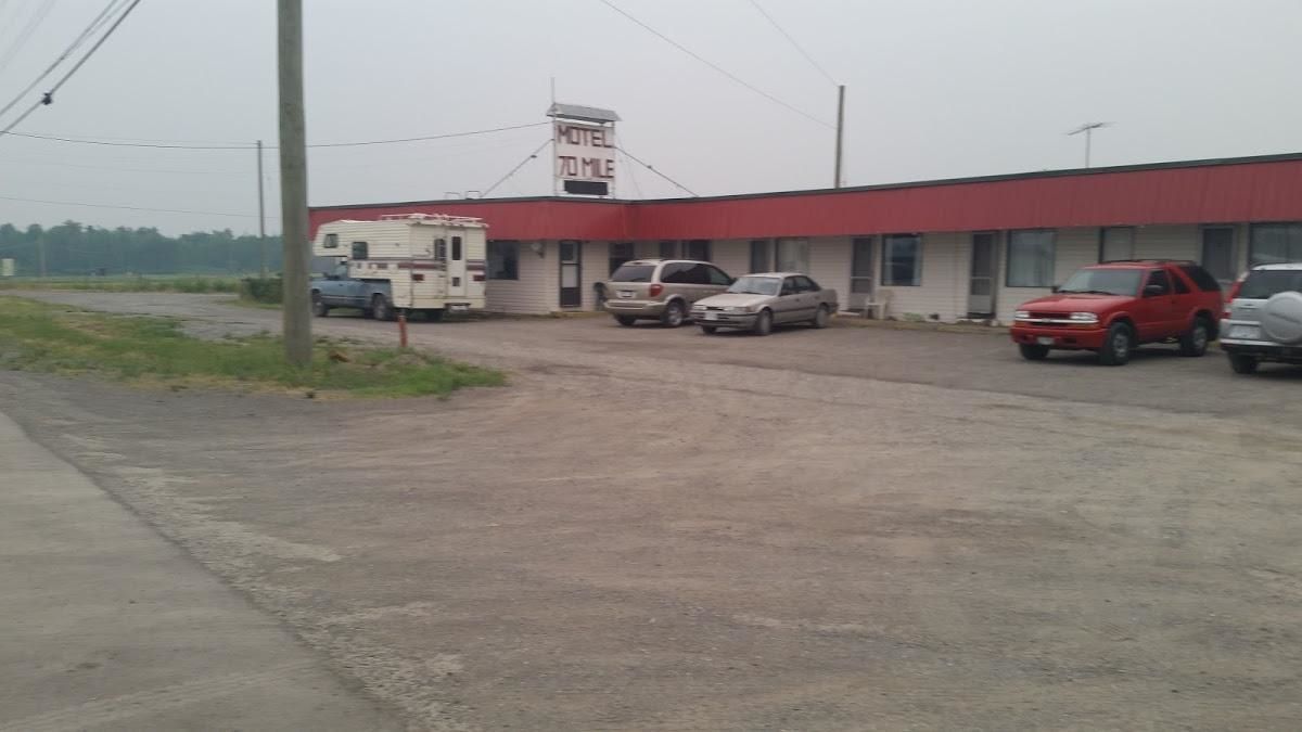 Main Photo: 1549 CARIBOO 97 Highway: 70 Mile House Business with Property for sale (100 Mile House)  : MLS®# C8053207