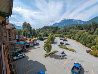 Photo 4: 410 40900 TANTALUS Road in Squamish: Tantalus Condo for sale in "EXECUTIVE SUITES HOTEL & RESORT" : MLS®# R2716431