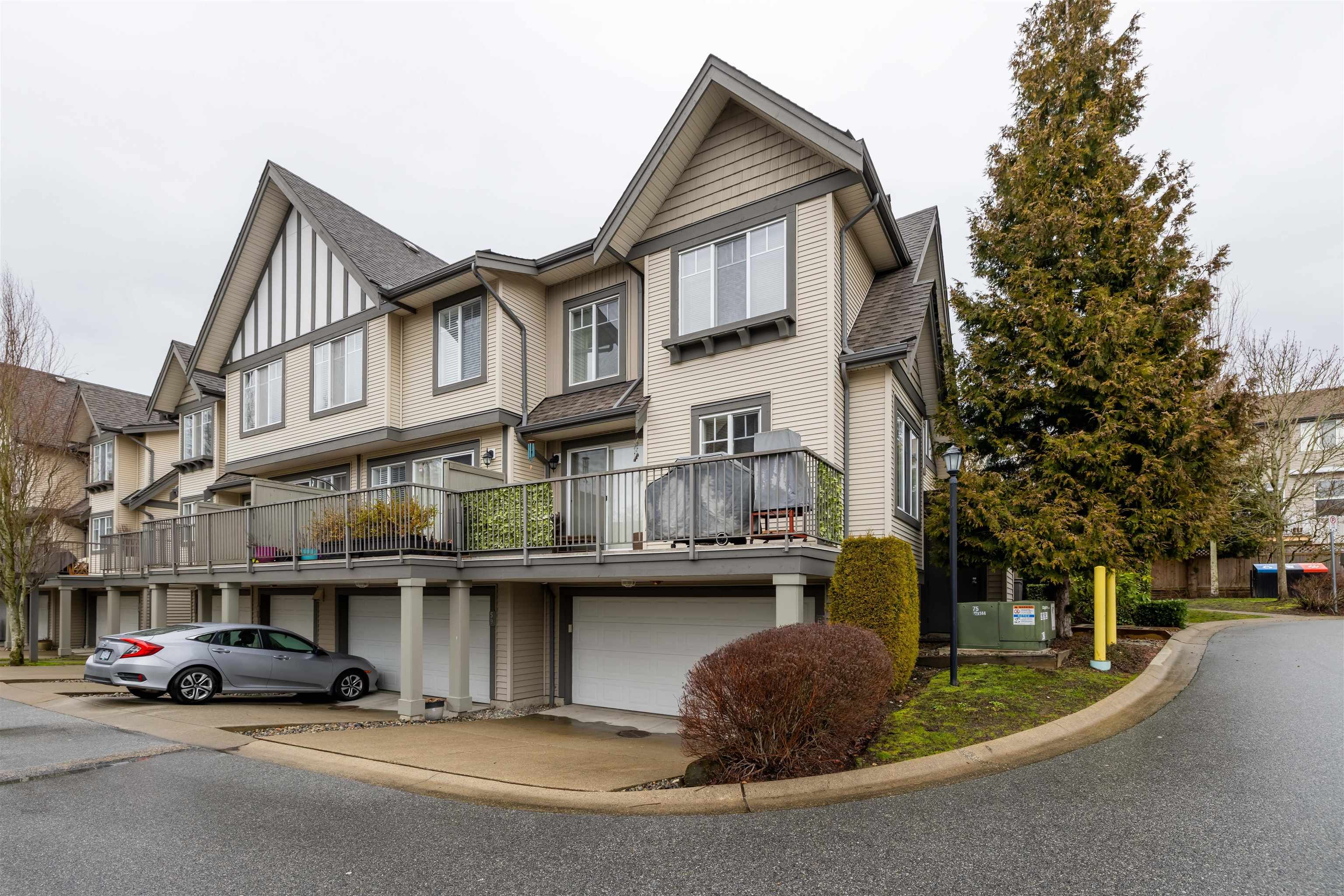 Main Photo: 60 20038 70 Avenue in Langley: Willoughby Heights Townhouse for sale in "Daybreak" : MLS®# R2752048