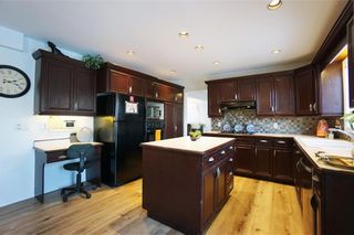 Photo 17: 331 Royal Mint Drive in Winnipeg: Southland Park Residential for sale (2K)  : MLS®# 202300550