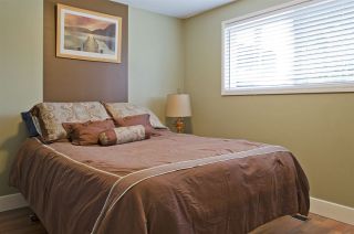 Photo 10: 1050 COMO LAKE Avenue in Coquitlam: Central Coquitlam House for sale : MLS®# R2080496