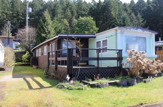 Photo 3: 2 12248 SUNSHINE COAST Highway in Madeira Park: Pender Harbour Egmont Manufactured Home for sale in "SEVEN ISLES TAILER COURT" (Sunshine Coast)  : MLS®# R2151511