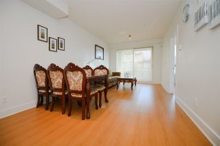 Photo 4: 412 7418 BYRNEPARK Walk in Burnaby: South Slope Condo for sale (Burnaby South)  : MLS®# R2559931
