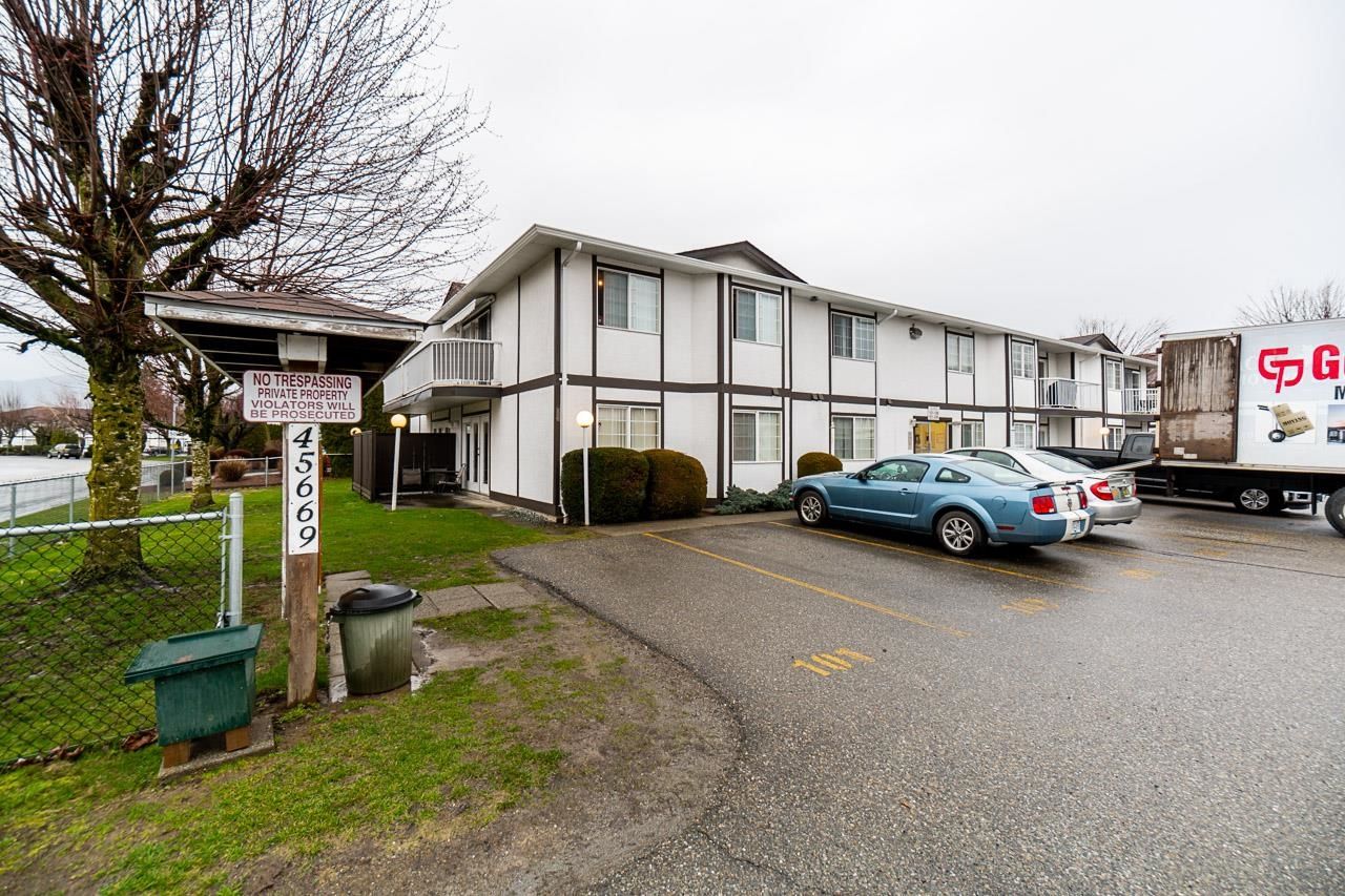 Main Photo: 206 45669 MCINTOSH Drive in Chilliwack: Chilliwack W Young-Well Condo for sale : MLS®# R2659953