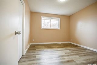 Photo 11: 331 Y Avenue South in Saskatoon: Meadowgreen Residential for sale : MLS®# SK966337