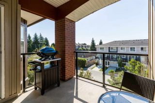 Photo 9: 307 19774 56 Avenue in Langley: Langley City Condo for sale : MLS®# R2437992