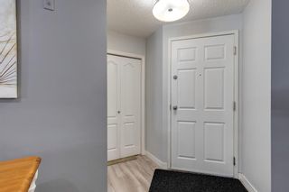Photo 11: 120 10 Sierra Morena Mews SW in Calgary: Signal Hill Apartment for sale : MLS®# A2032438