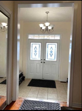 Photo 2: #main 30 Sea Lion Road in Brampton: Madoc House (2-Storey) for lease : MLS®# W8064504