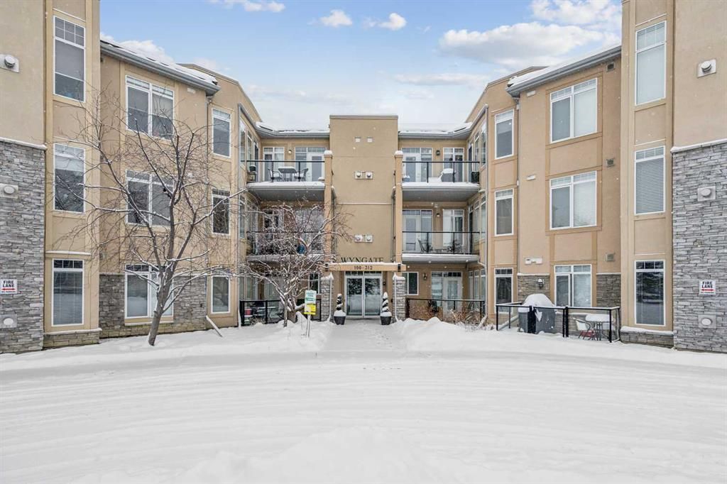 Main Photo: 303 2121 98 Avenue SW in Calgary: Palliser Apartment for sale : MLS®# A2117209