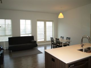 Photo 4: 401 553 FOSTER Avenue in Coquitlam: Coquitlam West Condo for sale in "FOSTER EAST" : MLS®# R2260115