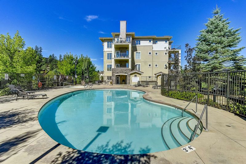 FEATURED LISTING: 1617 - 1875 Country Club Drive Kelowna