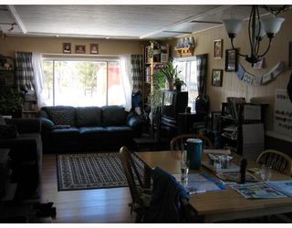 Photo 6: 7062 WATCH LAKE RD in Lone Butte: Lone Butte/Green Lk/Watch Lk Manufactured Home for sale (100 Mile House (Zone 10))  : MLS®# N186925