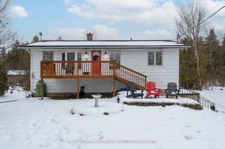 Photo 1: 43 Sturgeon Glen Road in Kawartha Lakes: Fenelon Falls House (Bungalow-Raised) for sale : MLS®# X8045856