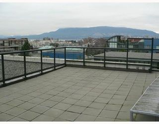 Photo 9: 504 1483 7TH Ave in Vancouver West: Fairview VW Residential for sale ()  : MLS®# V684332