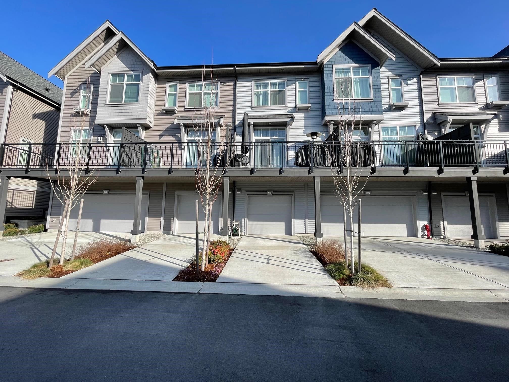 Main Photo: 142 3529 BAYCREST Avenue in Coquitlam: Burke Mountain Townhouse for sale in "MITCHELL BY MOSAIC" : MLS®# R2759958