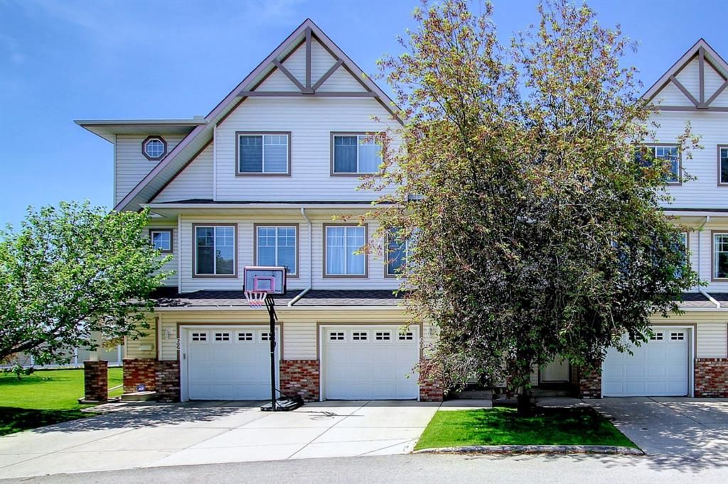 Main Photo: 60 COUNTRY HILLS Cove NW in Calgary: Country Hills Row/Townhouse for sale : MLS®# A1234476