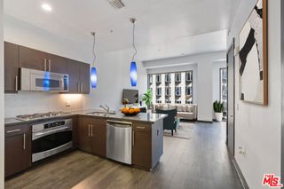 Photo 4: 655 S Hope Street Unit 803 in Los Angeles: Residential for sale (C42 - Downtown L.A.)  : MLS®# 24356949