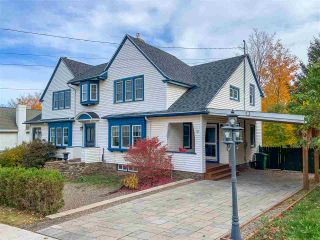 Photo 1: 9 Seaview Avenue in Wolfville: 404-Kings County Residential for sale (Annapolis Valley)  : MLS®# 202022826