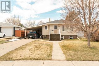 Photo 2: 522 27 Street S in Lethbridge: House for sale : MLS®# A2118492