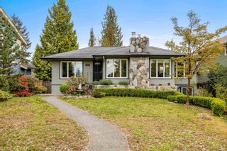 Main Photo: 1436 GRAND Boulevard in North Vancouver: Boulevard House for sale : MLS®# R2886146