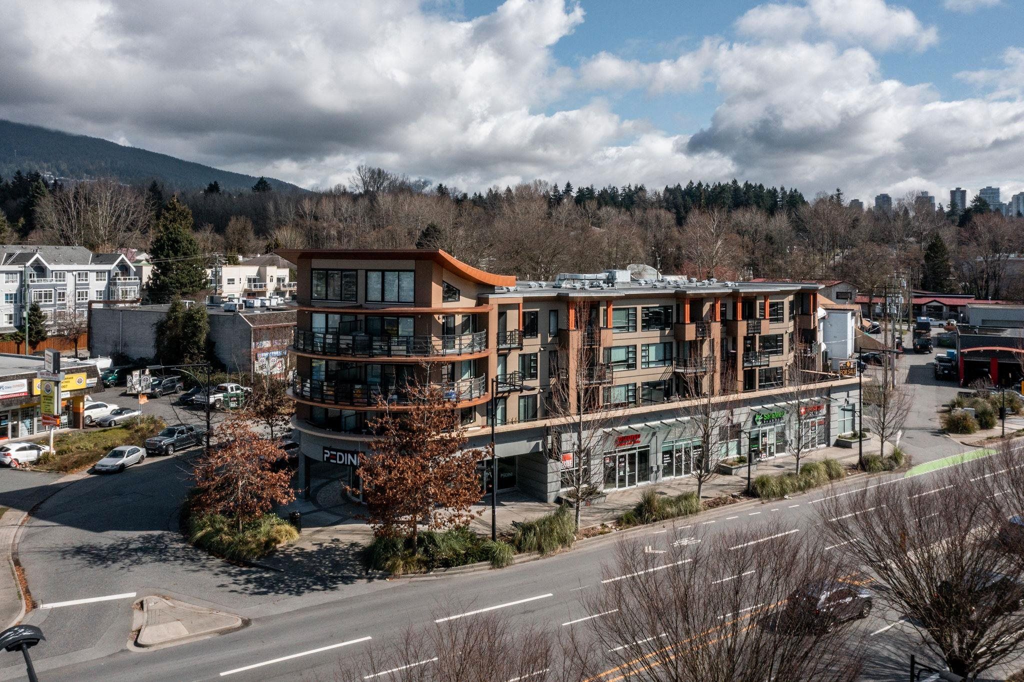 Main Photo: 301 857 W 15TH Street in North Vancouver: Mosquito Creek Condo for sale in "The Vue" : MLS®# R2611033