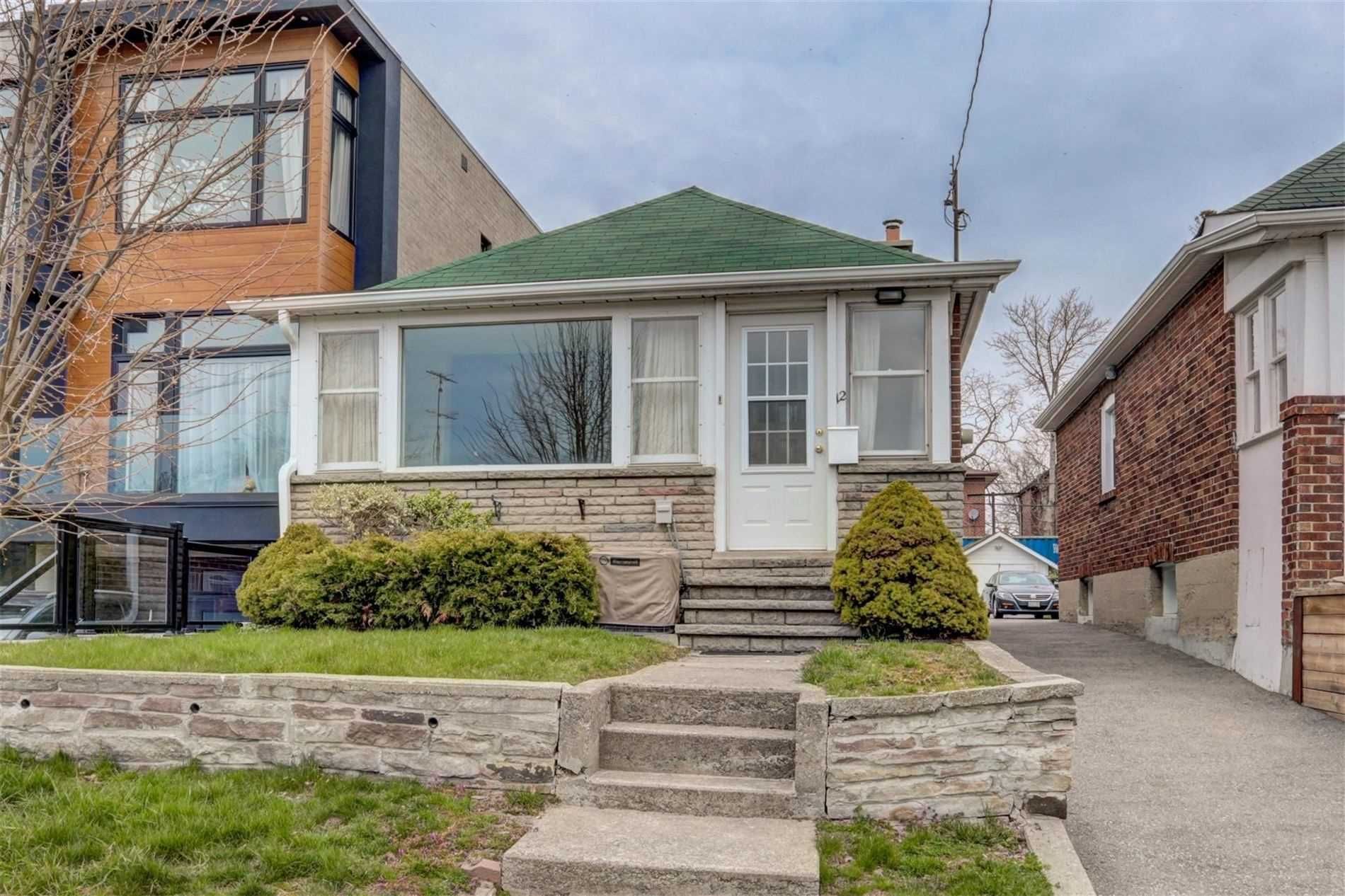 Main Photo: 12 Villa Road in Toronto: Long Branch House (Bungalow) for sale (Toronto W06)  : MLS®# W4749750