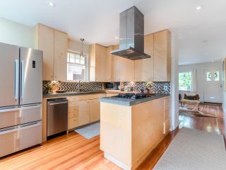 Photo 7: 3116 E GEORGIA STREET in Vancouver: Renfrew VE House for sale (Vancouver East)  : MLS®# R2694734