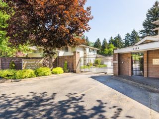 Photo 25: 125 10584 153 Street in Surrey: Guildford Townhouse for sale in "GLENWOOD VILLAGE ON THE PARK" (North Surrey)  : MLS®# R2780064