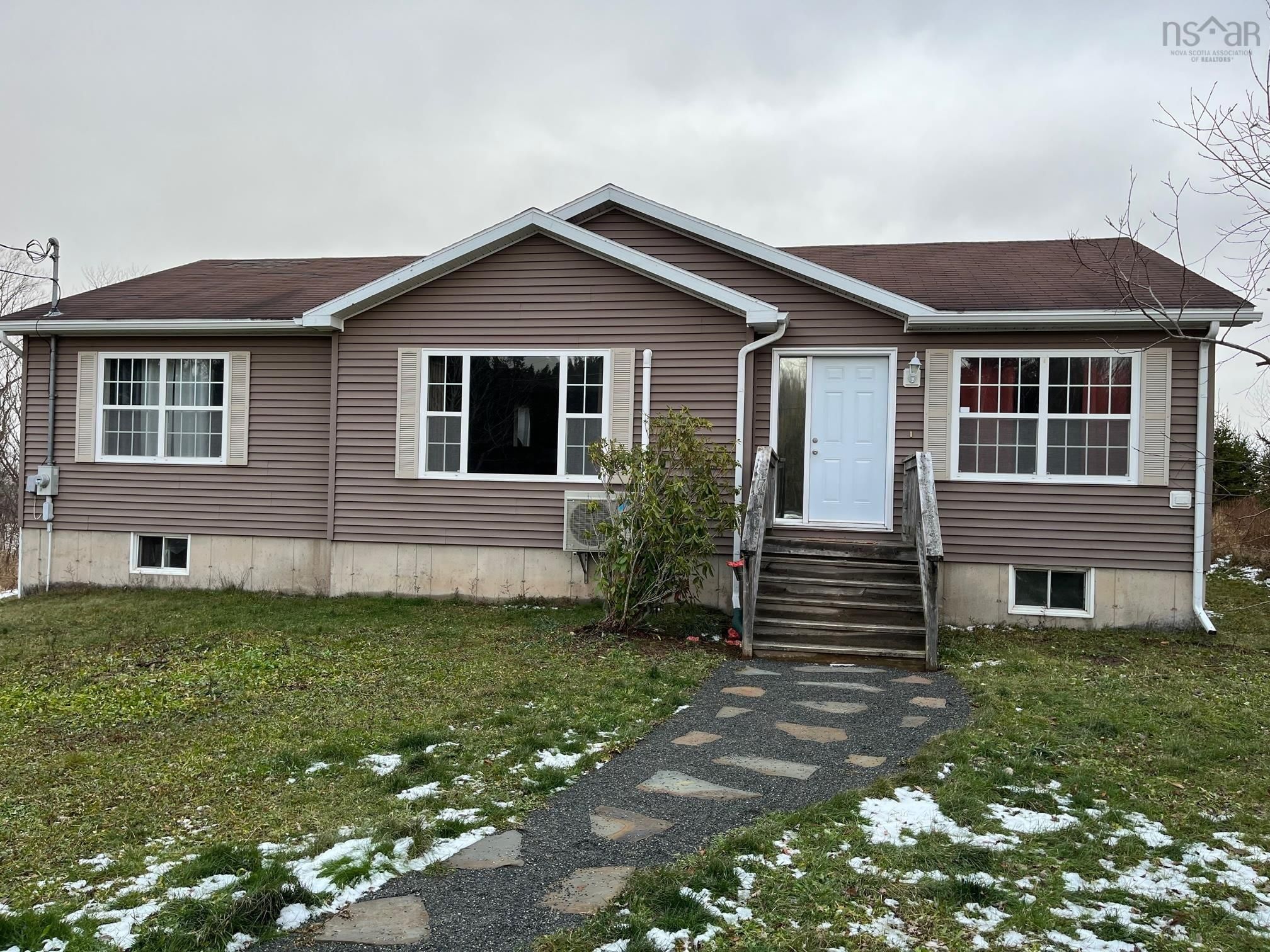 Main Photo: 42 Douglas Road in Alma: 108-Rural Pictou County Residential for sale (Northern Region)  : MLS®# 202227563