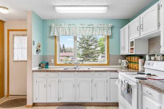Photo 10: 408 Lynnover Way SE in Calgary: Ogden Detached for sale : MLS®# A2076635